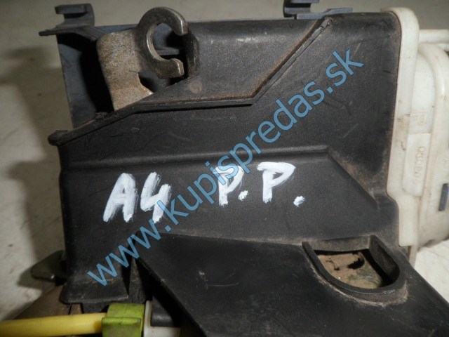 pravý zadný zámok na audi a6 C4, 4A0839016D