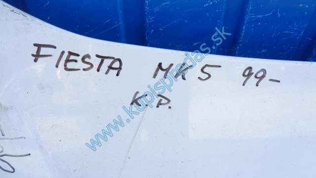 predná kapota na ford fiestu mk5, 