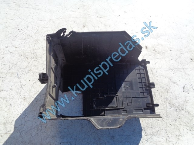 kryt na poistky na citroen berlingo III, 9663615580